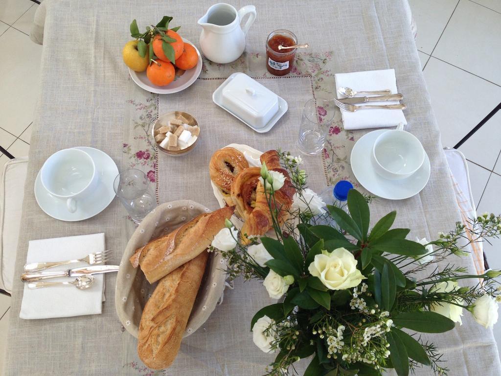 Lalinde Les Camelias Bed & Breakfast エクステリア 写真